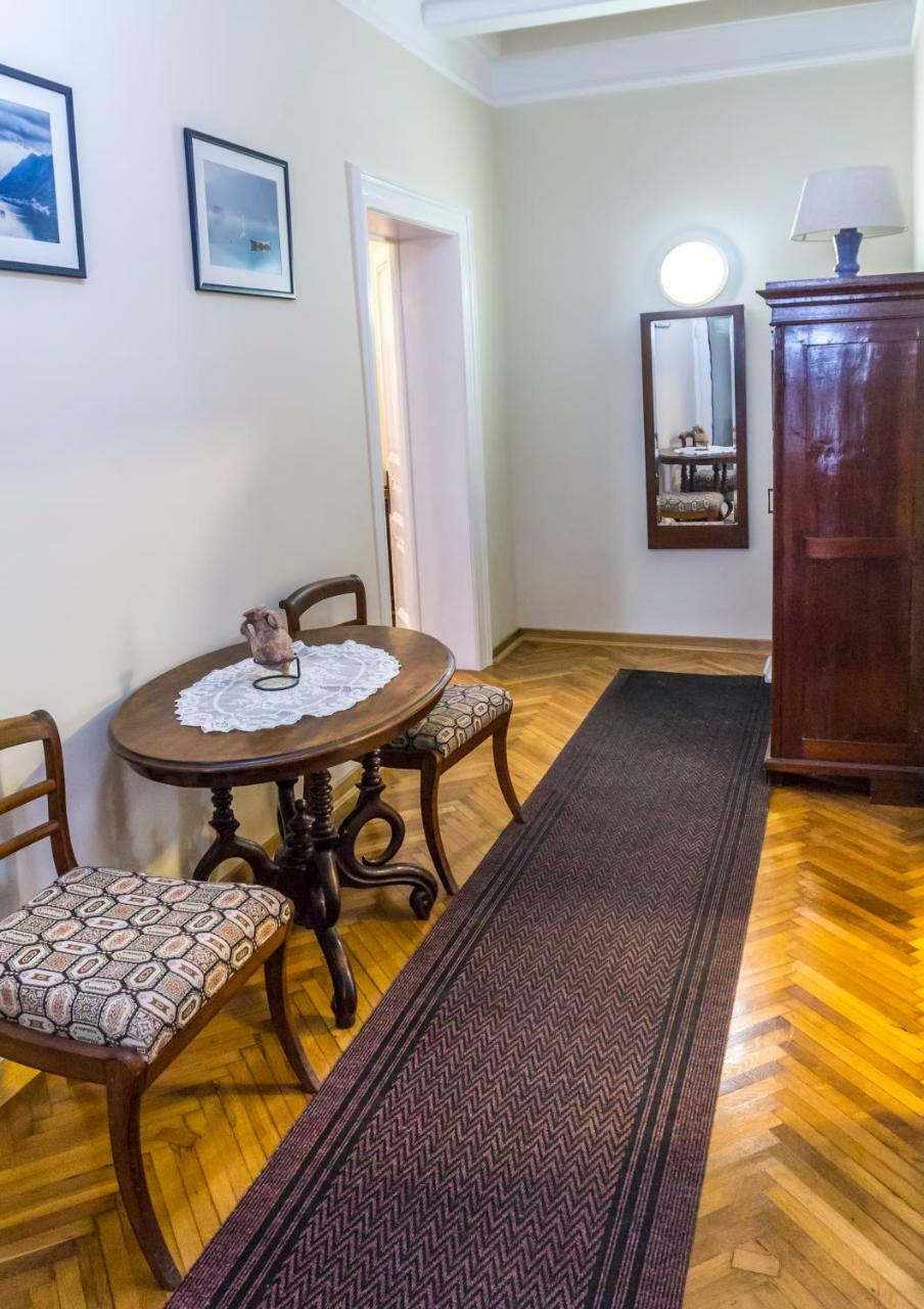 Apartman Natalia Τίβατ Εξωτερικό φωτογραφία