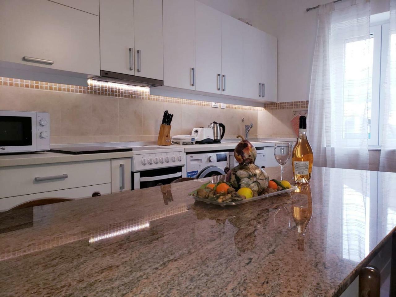 Apartman Natalia Τίβατ Εξωτερικό φωτογραφία